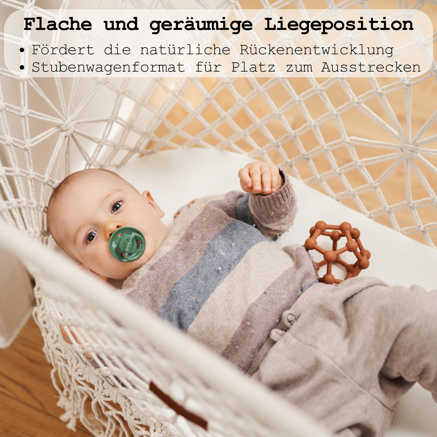 Ergonomische Federwiege mit flacher Liegeposition für gesunde Entwicklung der Wirbelsäule